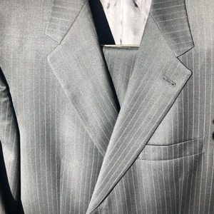 Men’s Nordstrom suit with cuffed pants
